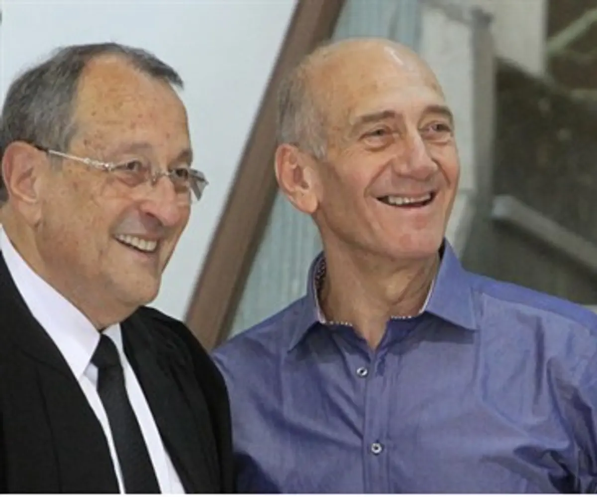 Olmert with attorney Eli Zohar