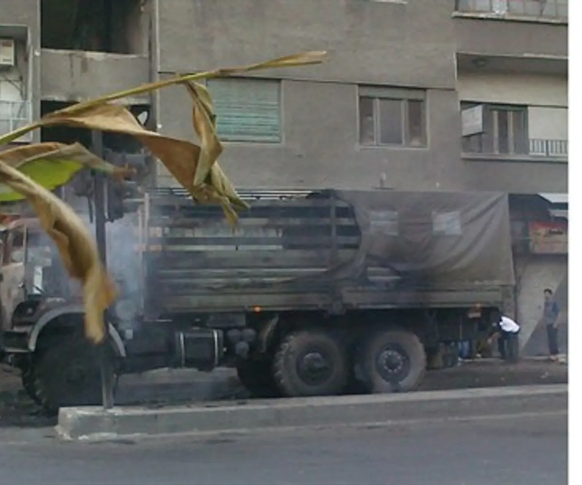 Assad forces truck burnt in rebel attack on D