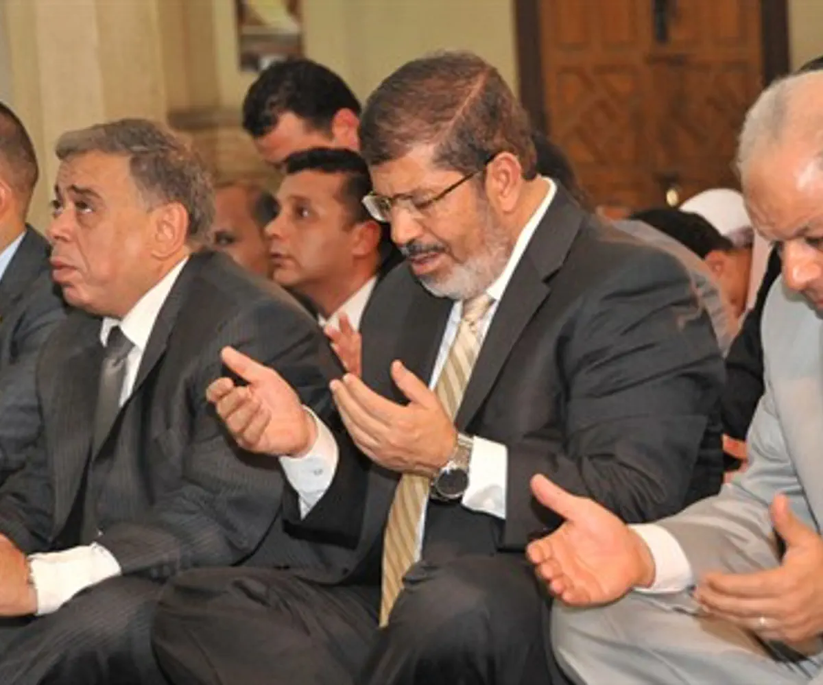 Egypt's President Morsi attends Friday prayer