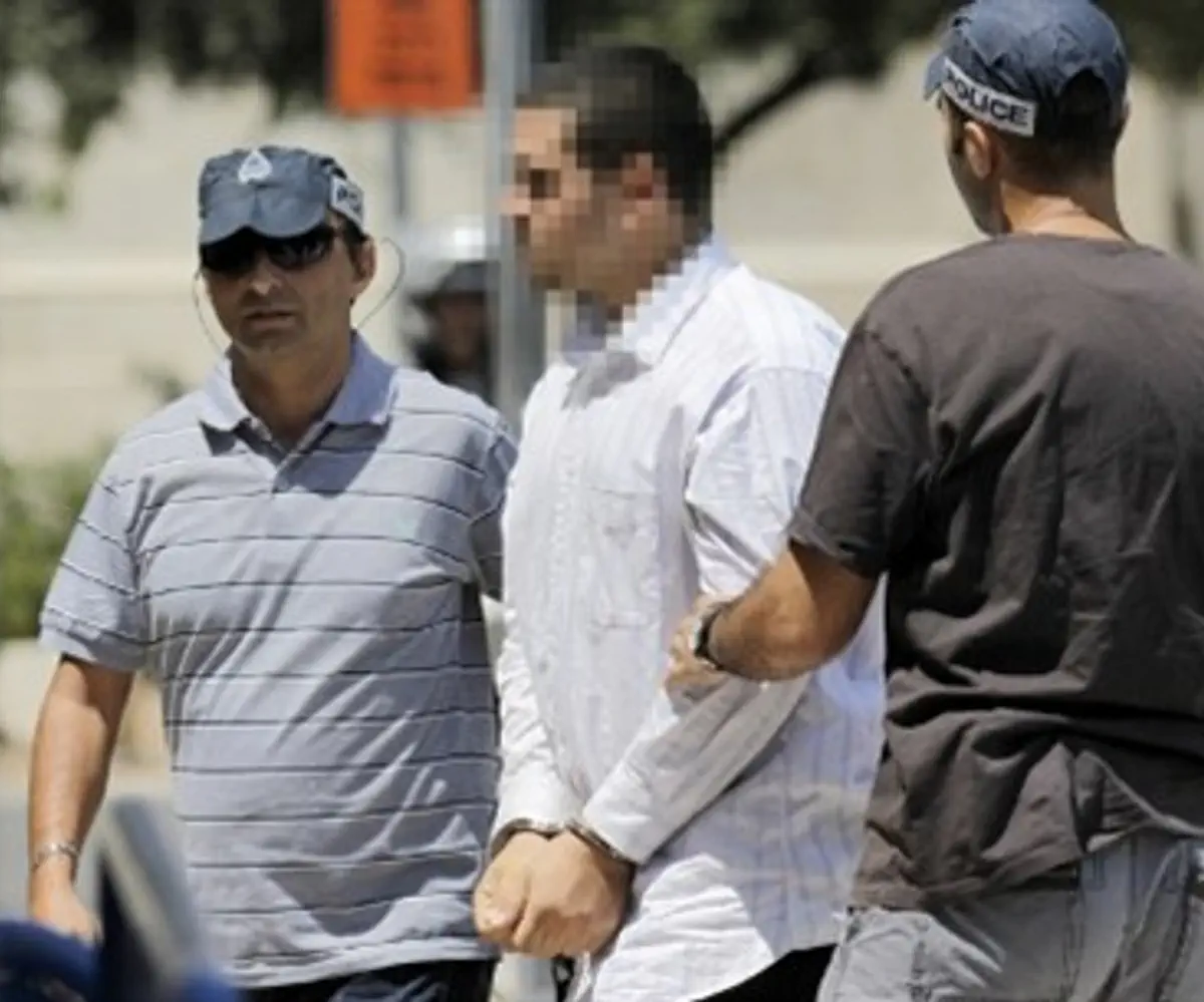 Police attack suspect in gang attack on Arabs