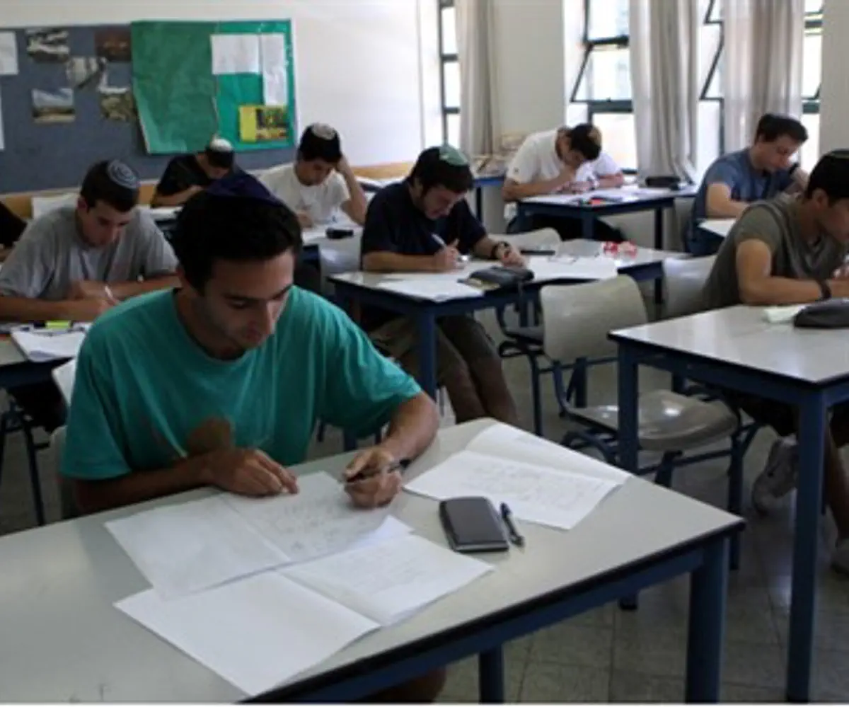 Students take the Bagrut tests