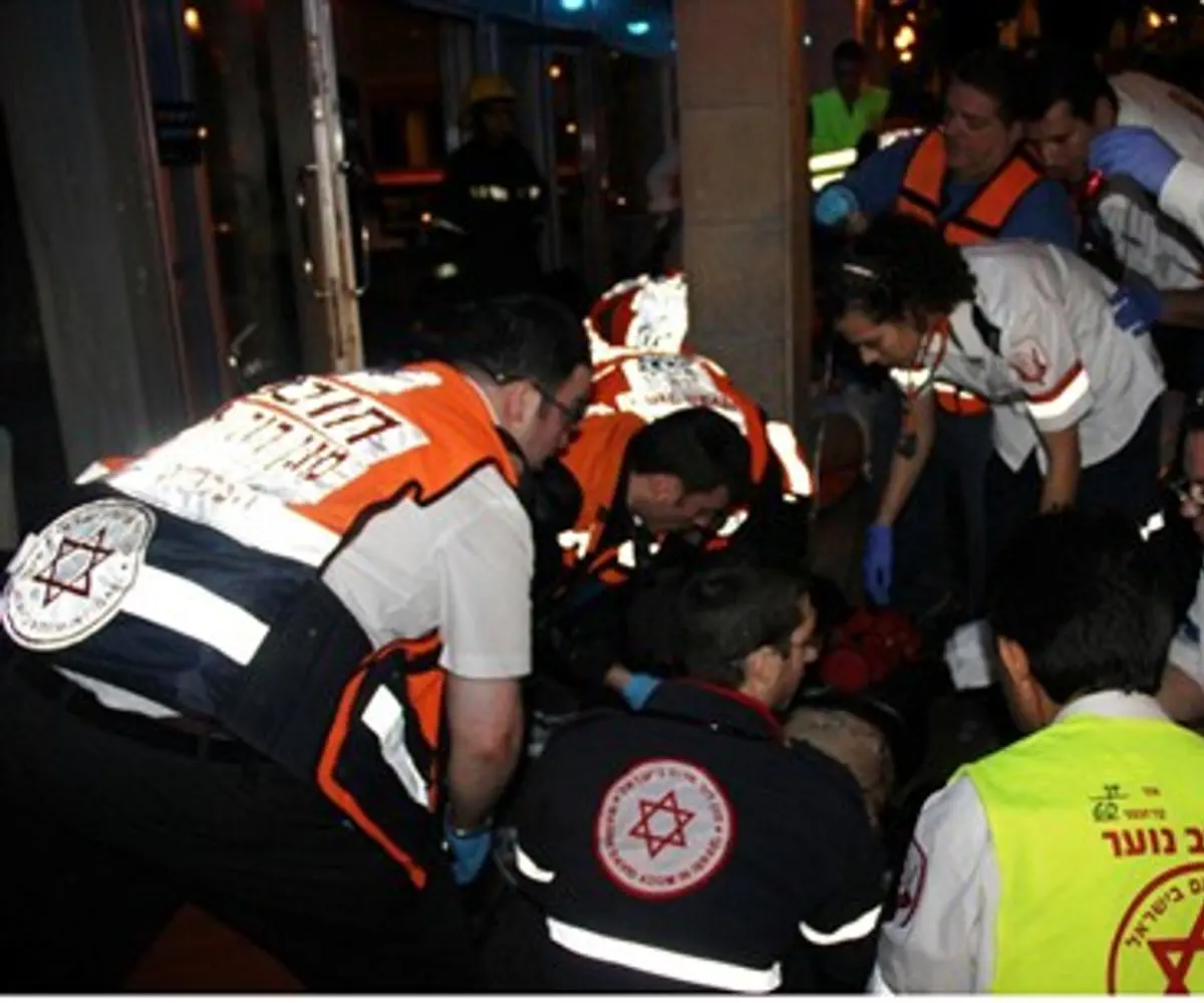 MDA rescue workers at the Herzliya mall fire