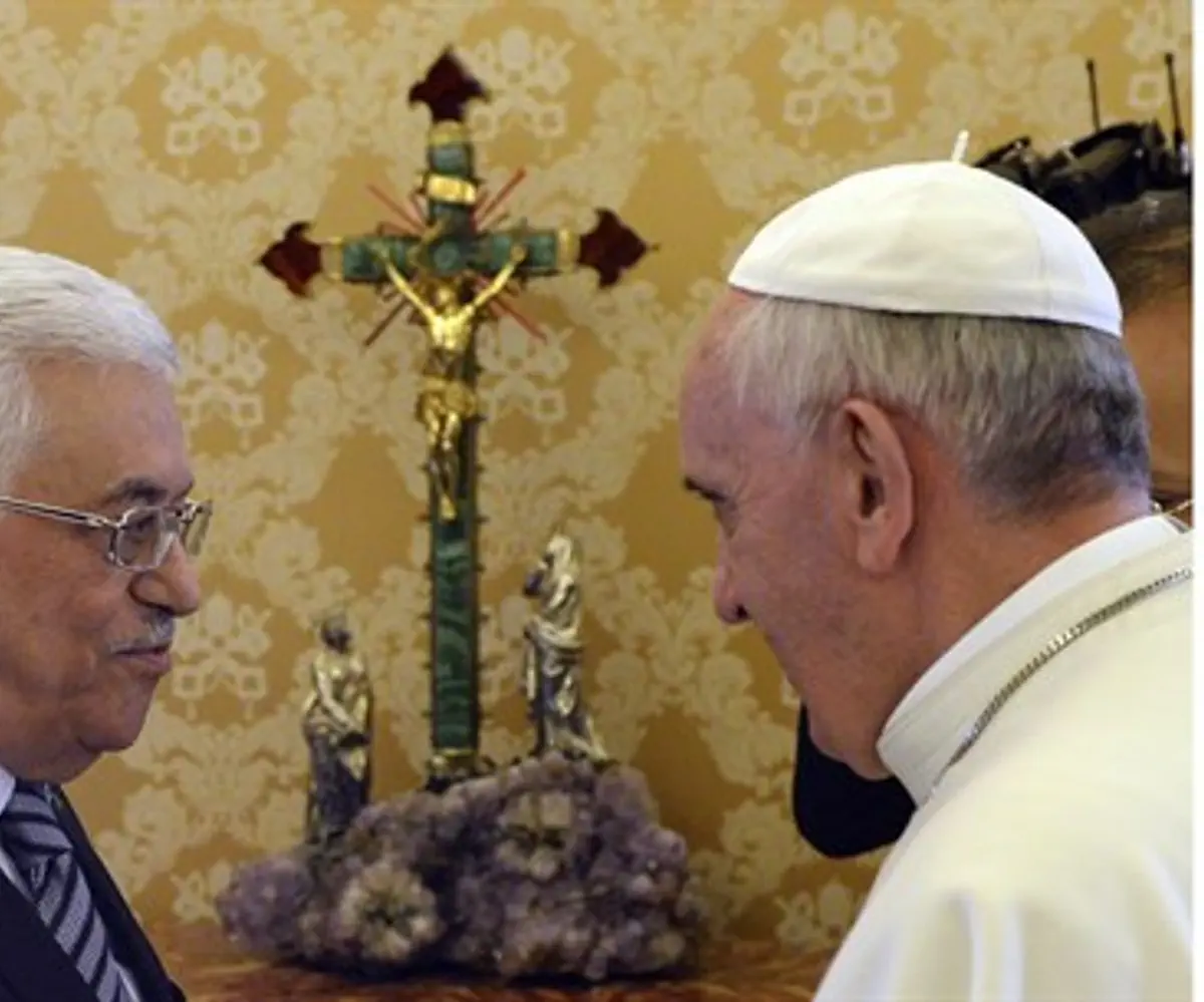 Pope Francis with PA Chairman Mahmoud Abbas