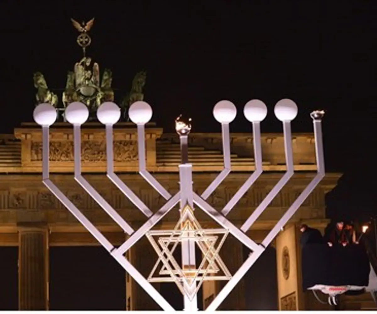 Largest menorah in Europe lit at Berlin's Vic