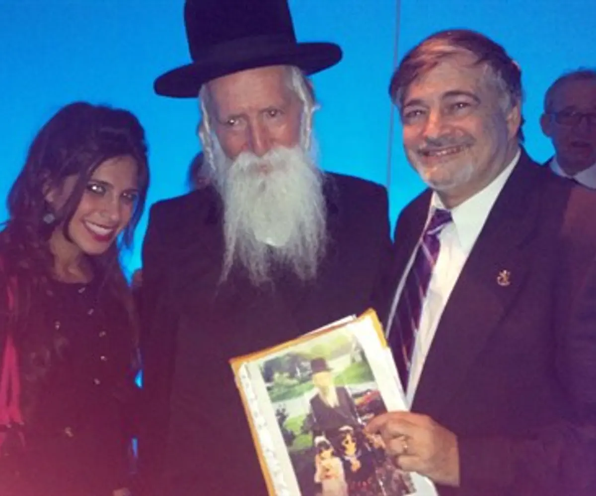  Rabbi Yitzchak Grossman with daughter Liat a