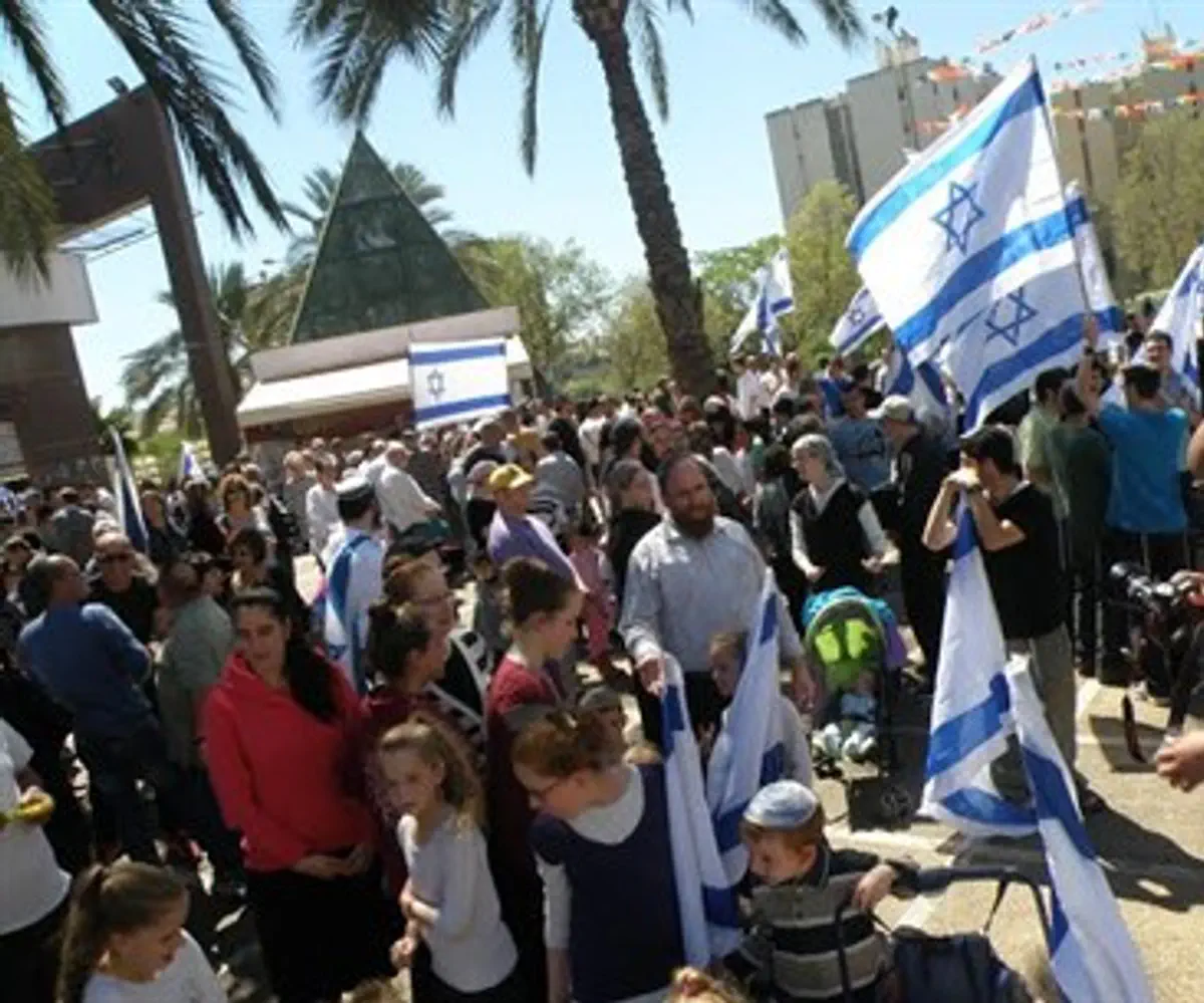 Jewish counter-protest in Karmoel