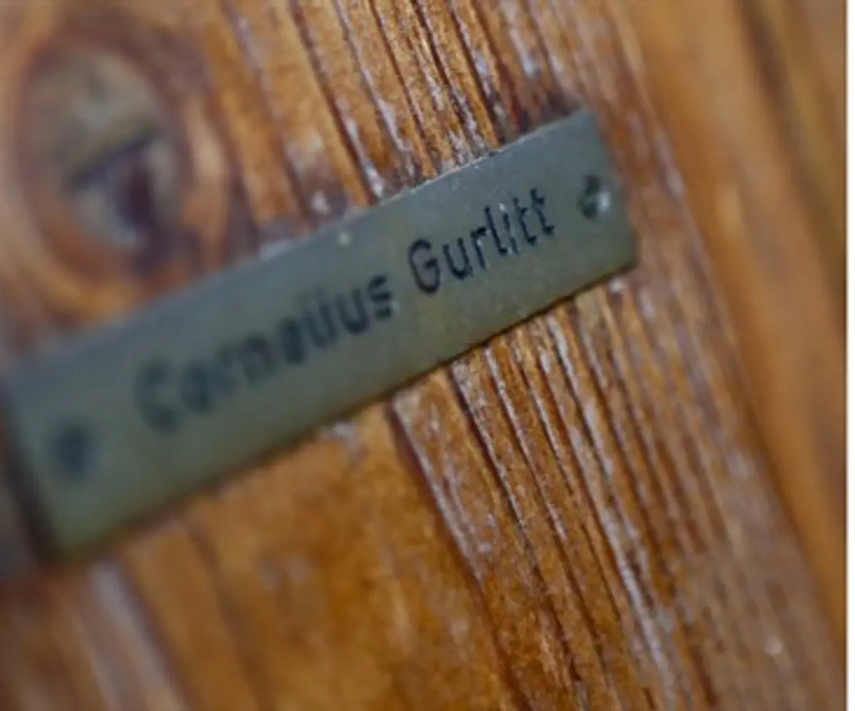 The name plate on the house of Cornelius Gurl