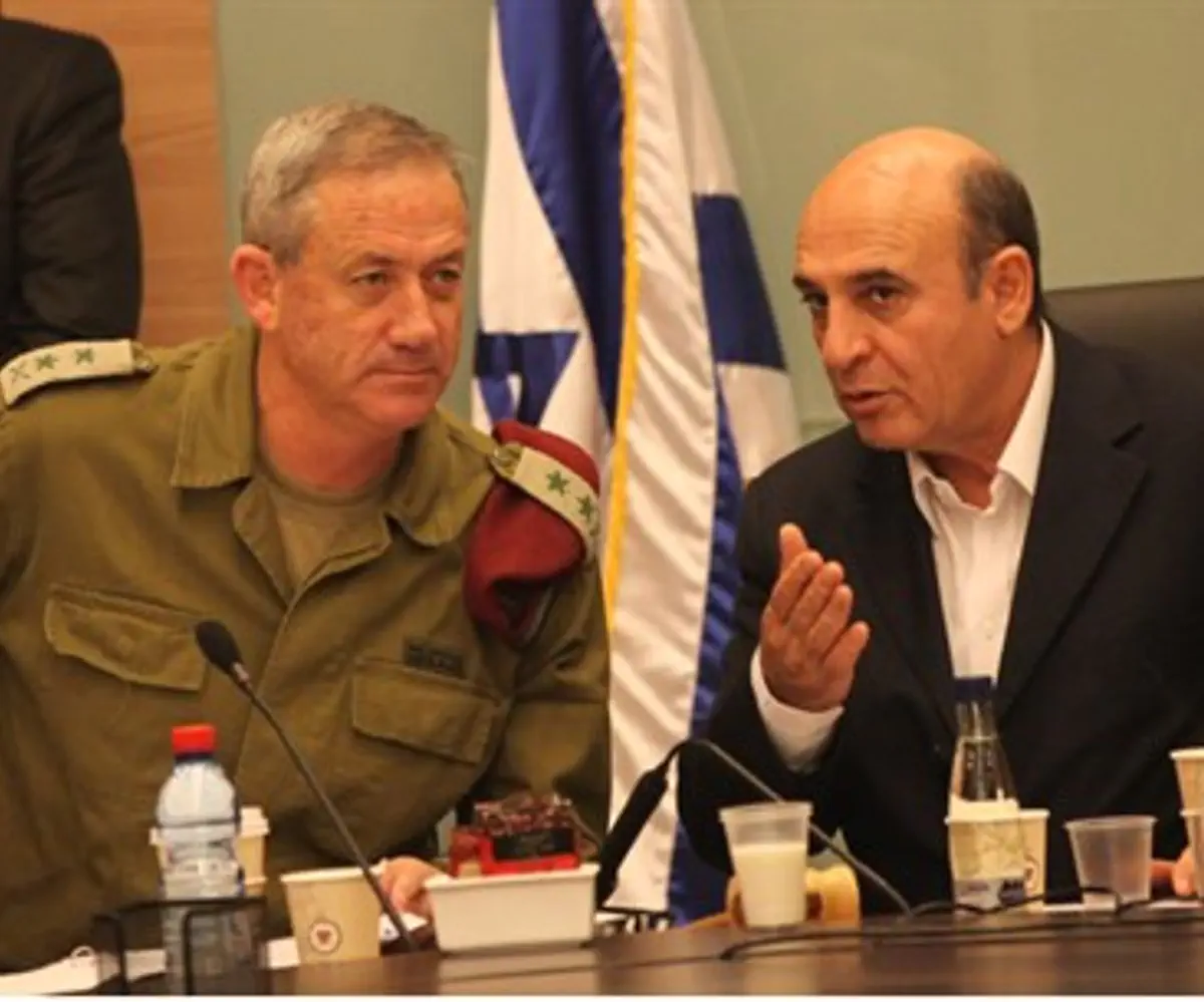 Mofaz (R) with IDF Chief of Staff Benny Ganz