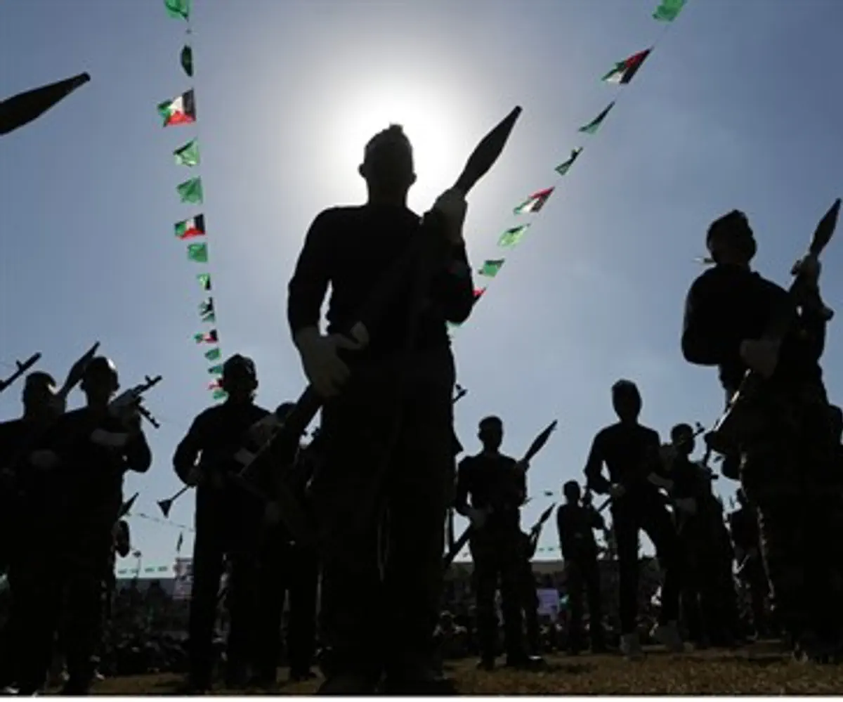 Hamas recruits graduate from Gaza training camp