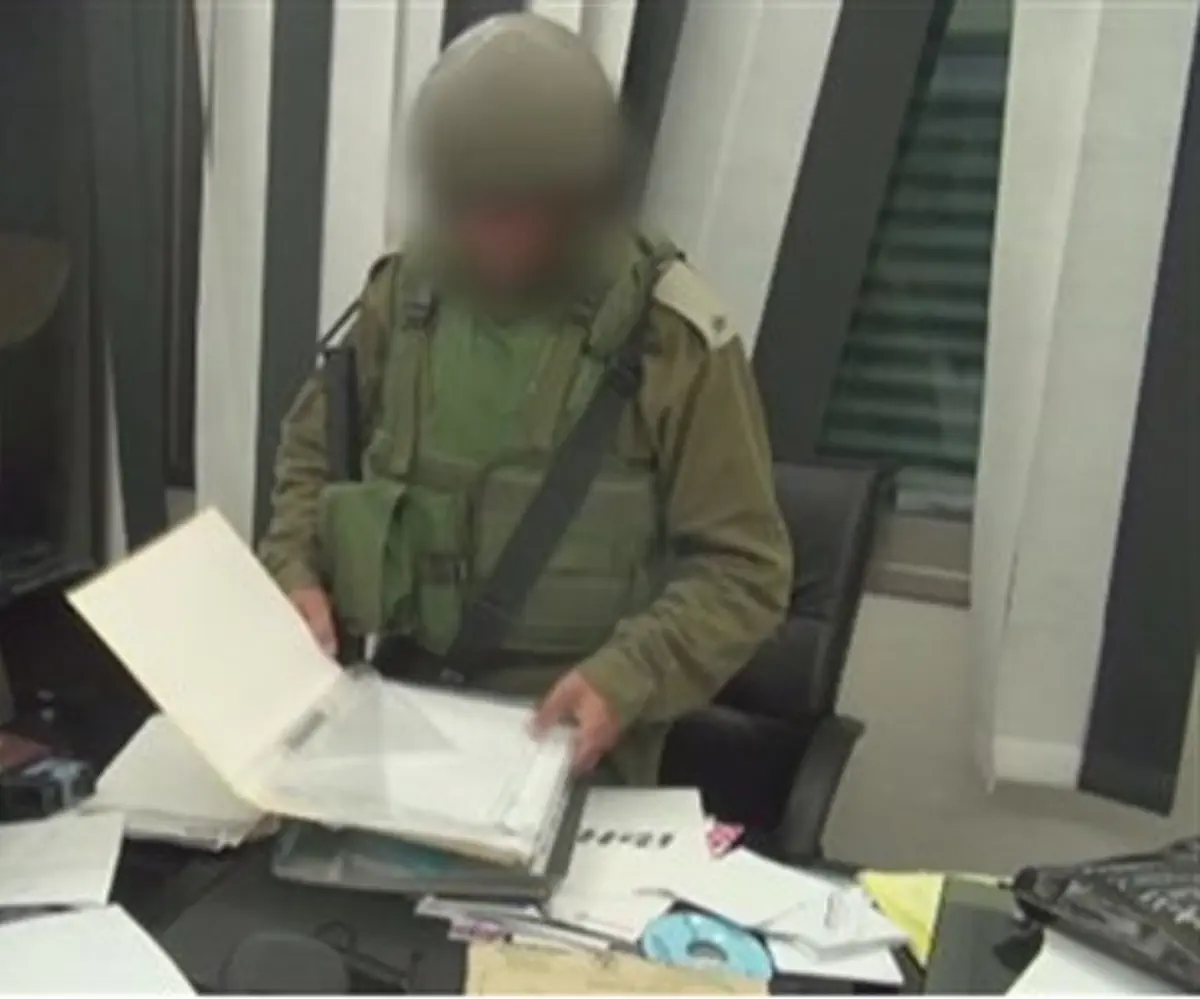 IDF in terror arrest.