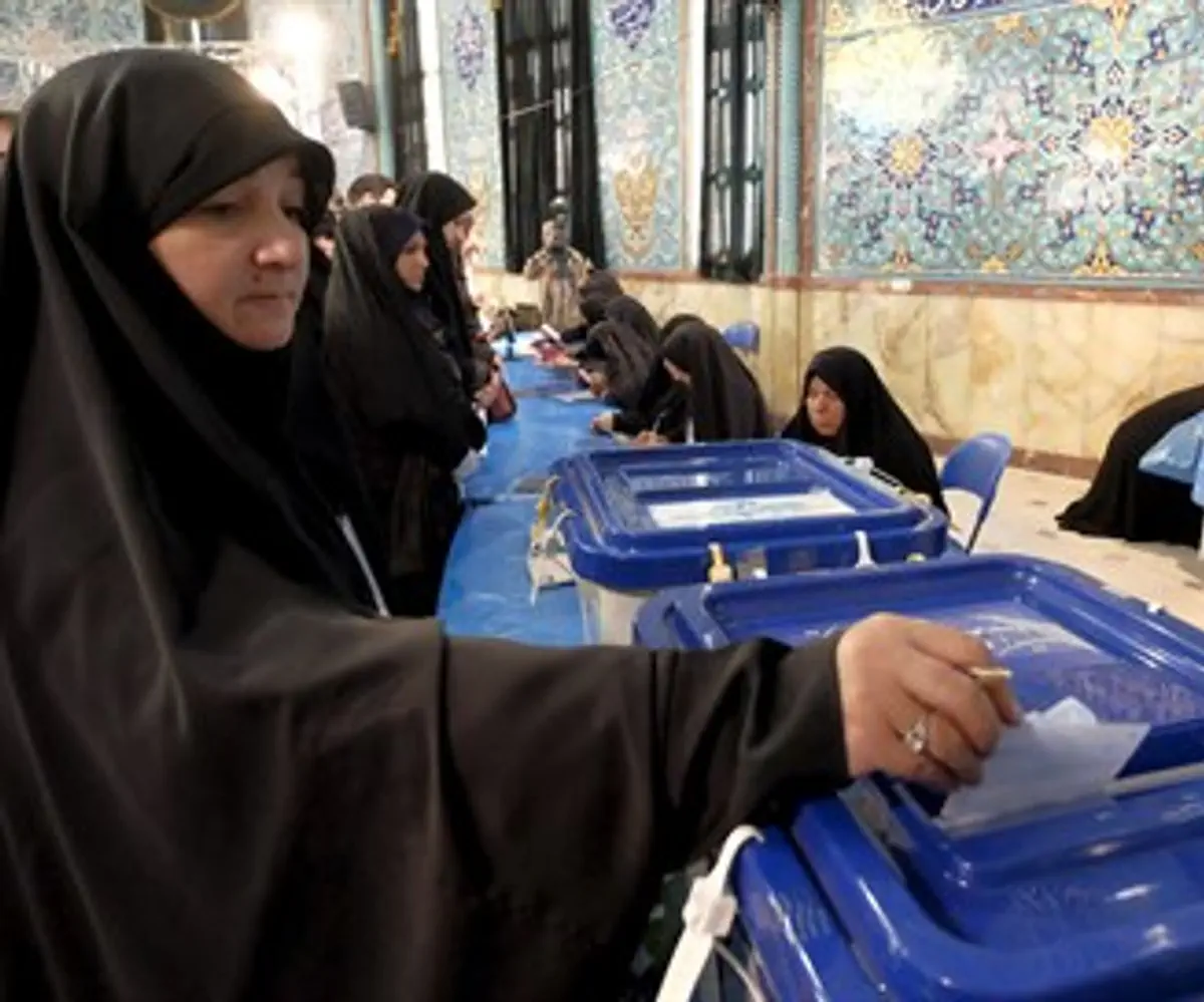 Iranian women vote in elections
