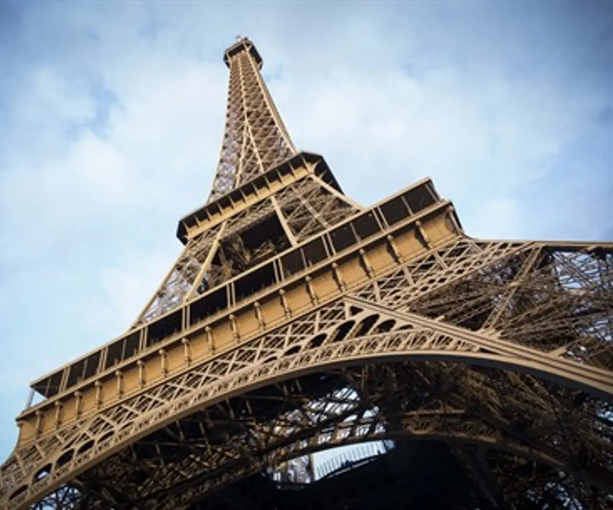 Paris's Eiffel Tower (illustration)