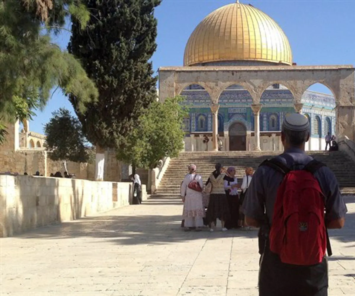Jewish man on the Temple Mount