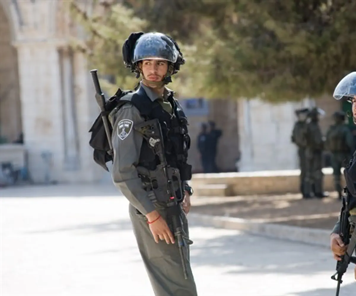 Border Police on the Temple Mount