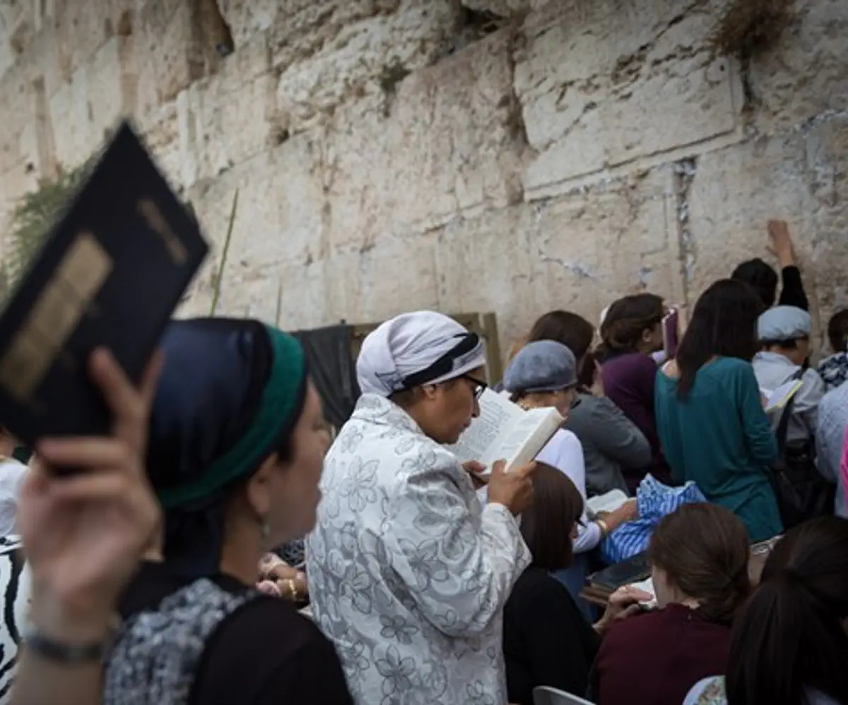 Female worshippers at Western Wall (Kotel)