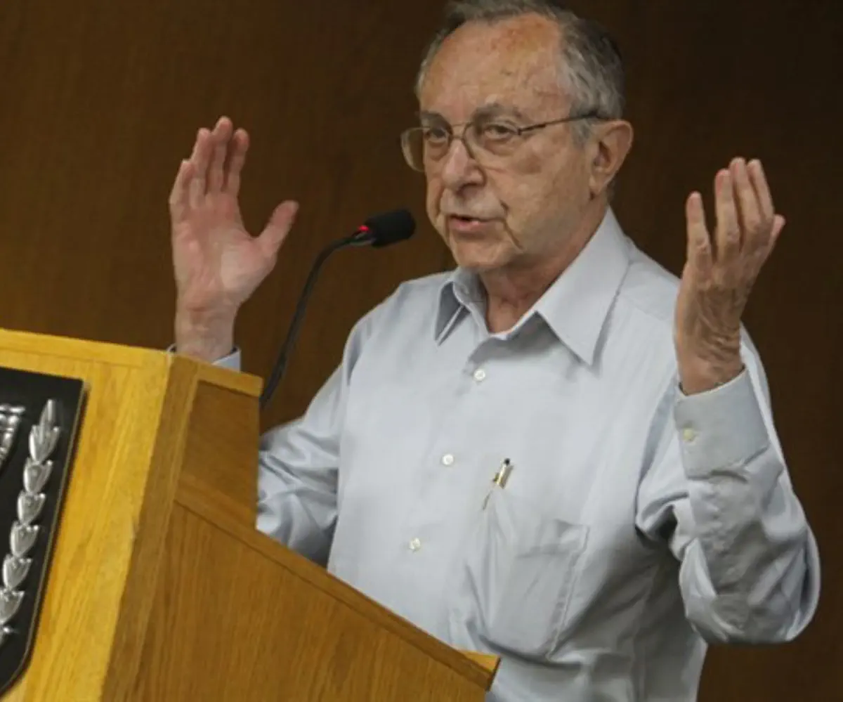 Moshe Arens, addressing Knesset in 2012