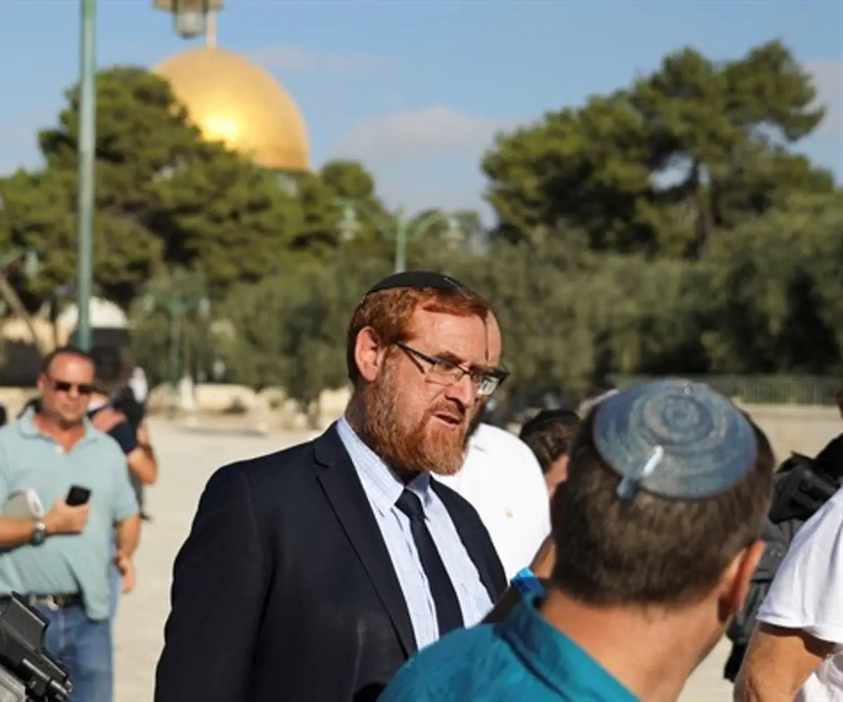 MK Yehuda Glick police escort on Temple Mount