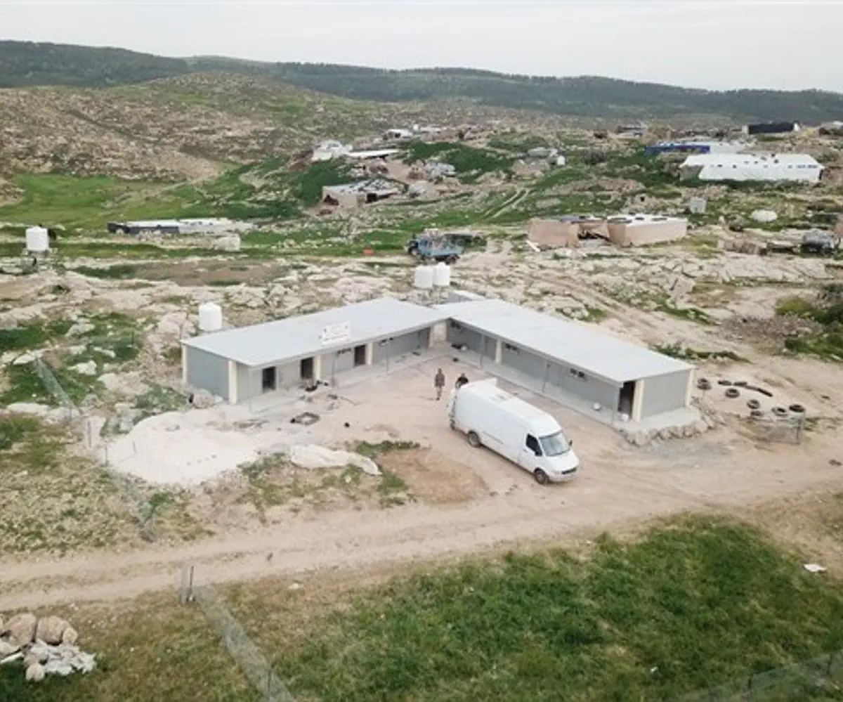 Illegal EU-funded school at Hirbet Z'nutah