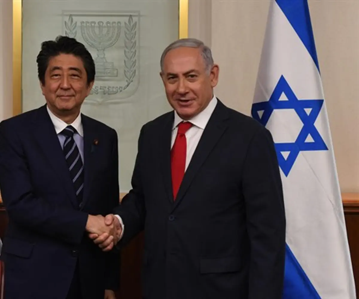 PM Netanyahu meets Japanese PM Shinzo Abe