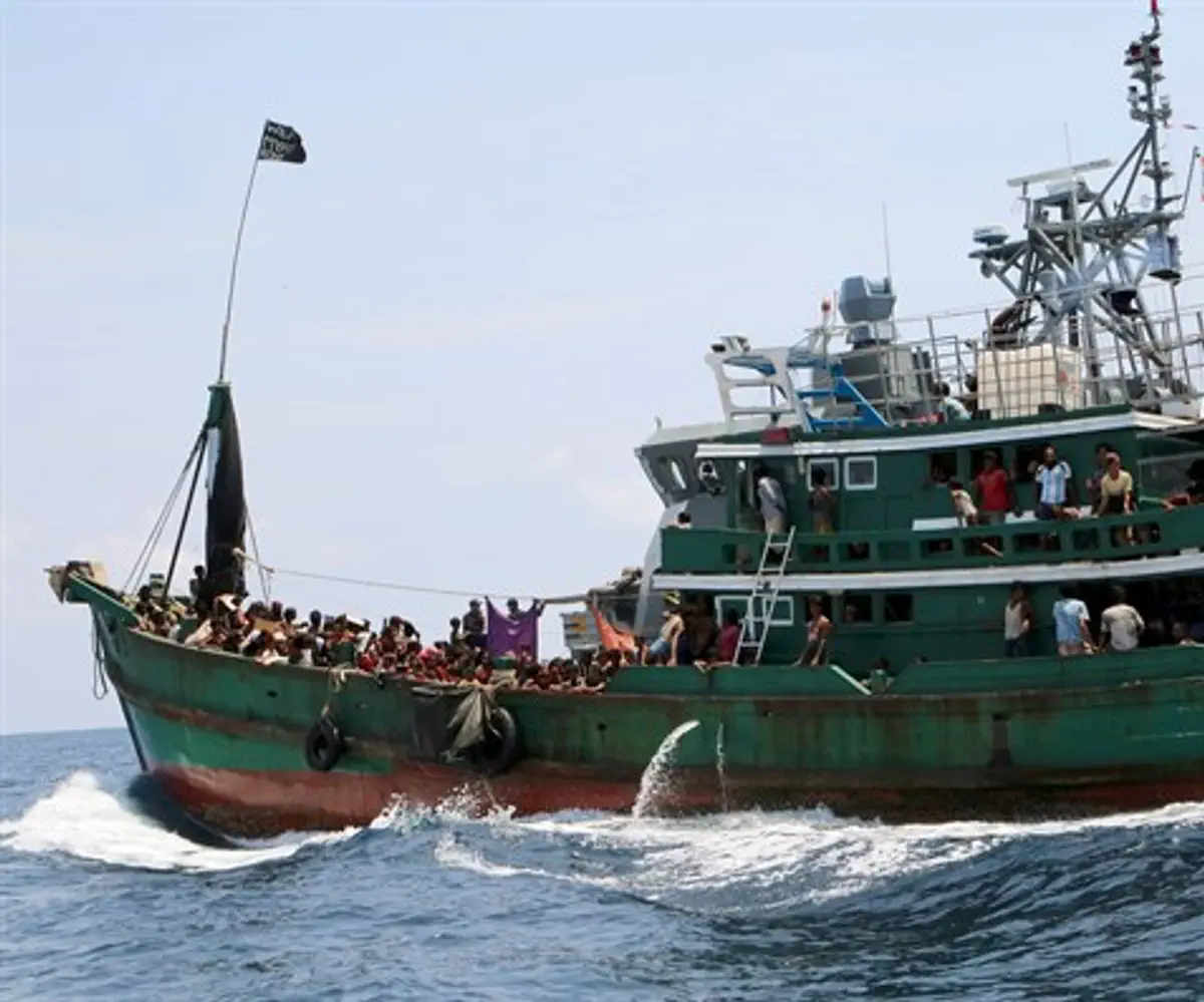 ספינת מהגרים. ארכיון
