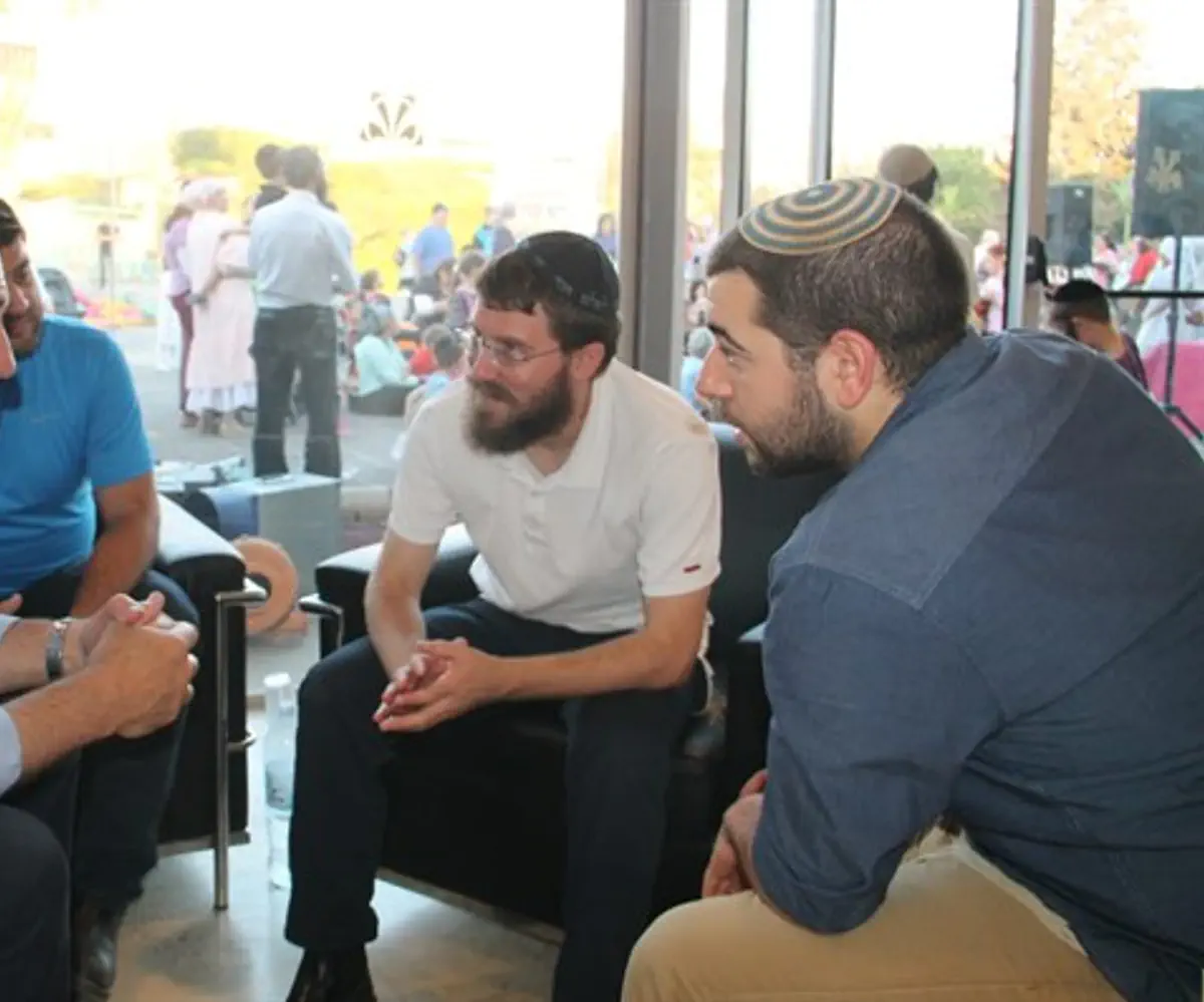 ogev with some of the representatives in Nazareth Illit