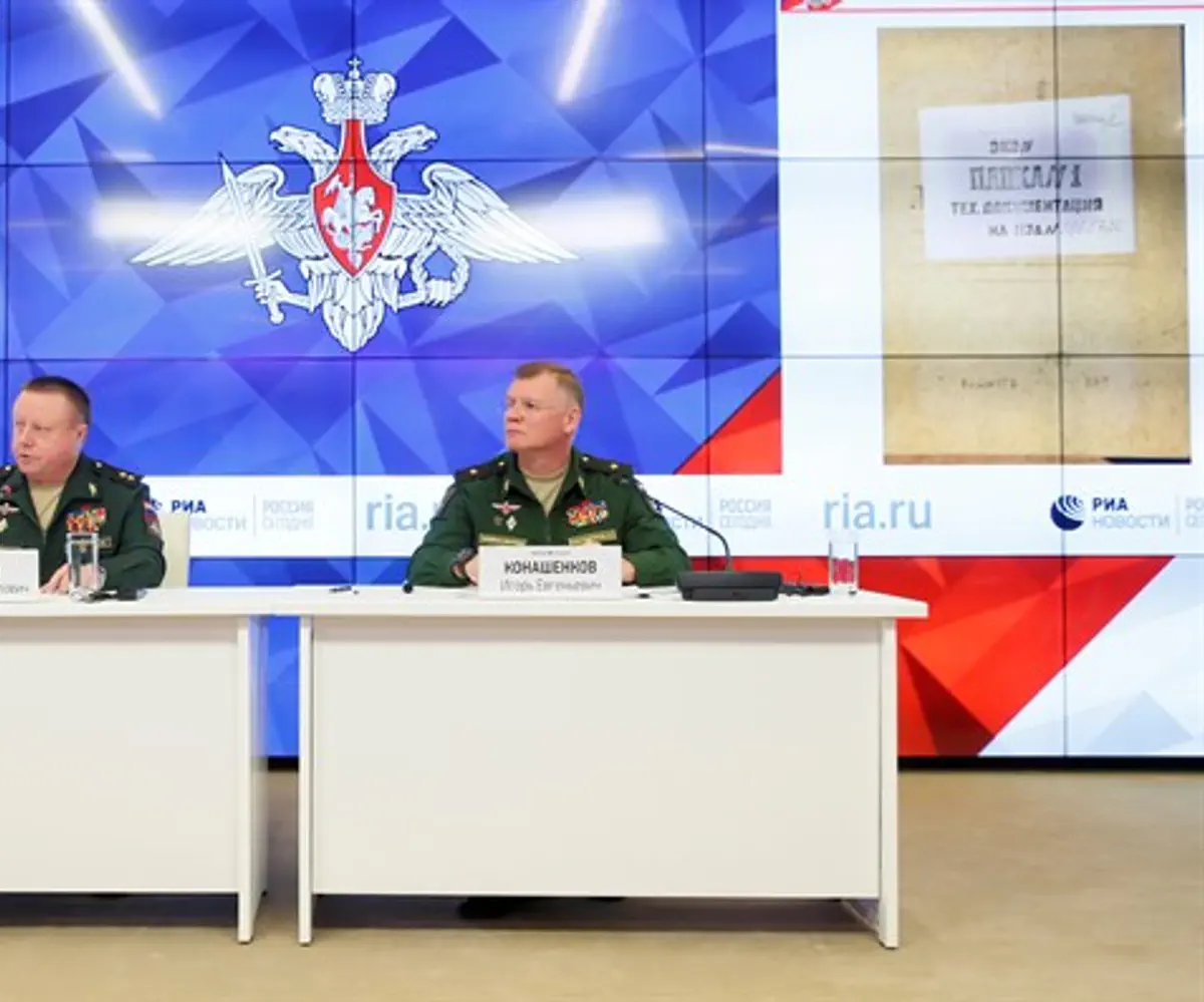 Russia's Major-General Konashenkov and Lieutenant-General Parshin