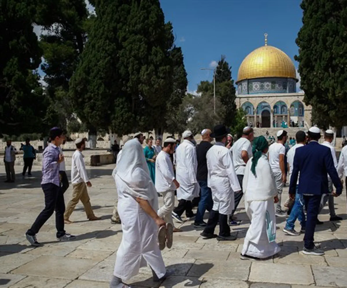 Jews visit Temple Mount, Yom Kippur