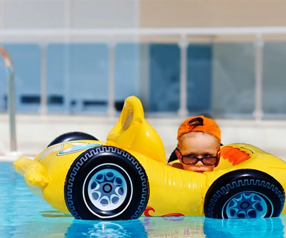 Car in swimming pool