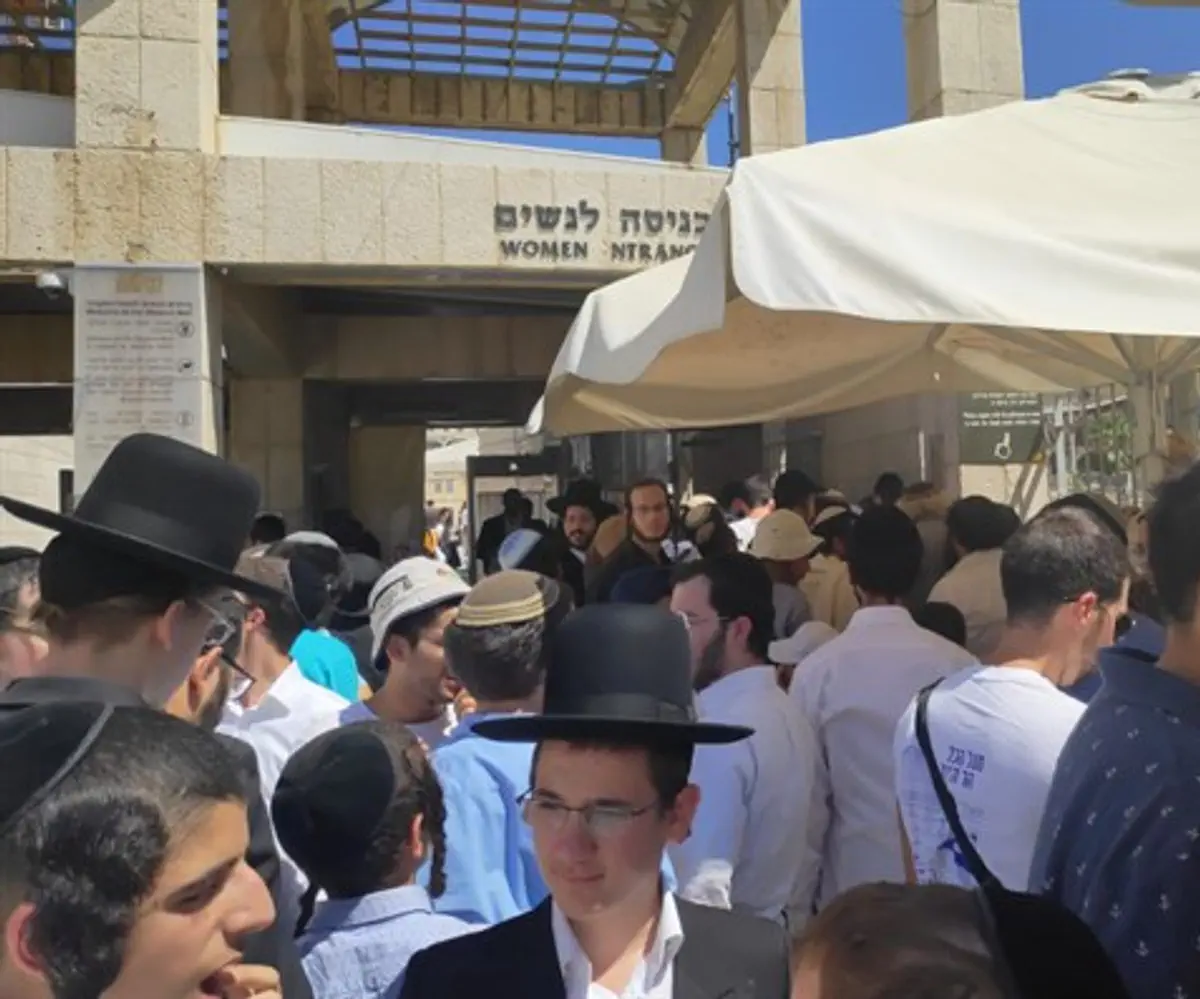 Temple Mount opened to Jews