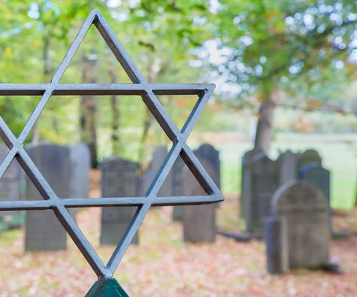 Jewish cemetery (illustrative)