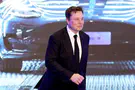 Elon Musk calls out Twitter for censoring Jordan Peterson