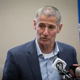 זקנותך מביישת את בחרותך