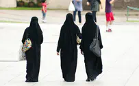 Swiss Muslim and Jewish groups speak out against 'burqa ban'