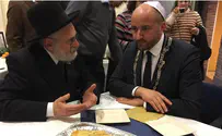After 'Jews to the gas' chant, Dutch mayor meets with top rabbi
