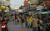 תאילנד נפתחת לתיירים  