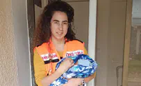 Newly minted EMT delivers her own nephew on the side of highway