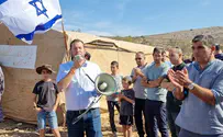פונה אוהל פלסטיני שנבנה על קרקע יהודית