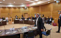 MK Ben Gvir asks for moment of silence, is ejected from Knesset