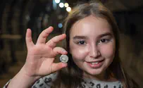 ליאל בת ה-11 גילתה מטבע כסף נדיר בעיר דוד