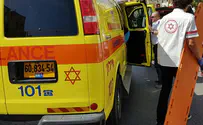חשד: פלסטיני נפצע בתאונה לאחר שחטף אבנים