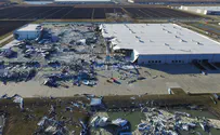 Tornadoes hit Amazon warehouse in Illinois, 6 dead