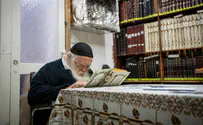 Anti-vaxxers threaten elderly rabbi and his family