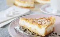 עוגת גבינה פירורים אפויה שתמיד מצליחה