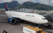 Delta flight lands with blown tire at Atlanta Airport