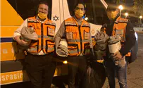 United Hatzalah distributes winter blankets to Ashdod homeless