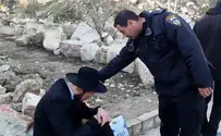 השוטר העיר: בהר הבית אסור להוריד ראש