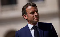 Macron to Iranian counterpart: Agree to nuclear deal