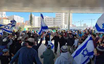 Thousands of yeshiva students march in Jerusalem against reforms