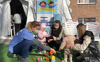 Israeli medical staff, Jewish volunteers, help those displaced