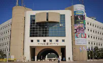 גבר הצית את עצמו בבניין עיריית אשדוד